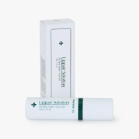 Восстанавливающий бальзам для губ с керамидами и растительными ферментами CUSKIN Dr.Solution Lippair Solution - 3,6 г Восстанавливающий бальзам для губ с керамидами и растительными ферментами CUSKIN Dr.Solution Lippair Solution - 3,6 г